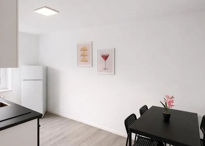 Moderne Und Grosse Direkt Am Rhein アパート *