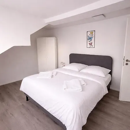 Appartement Moderne Und Grosse Direkt Am Rhein *